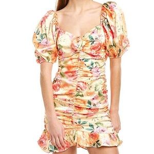 NWT FLL Fitted Floral Satin dress, sweetheart neckline. 🌸
